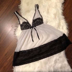 🌻SOLD🌻 Victoria’s Secret baby doll slip dress